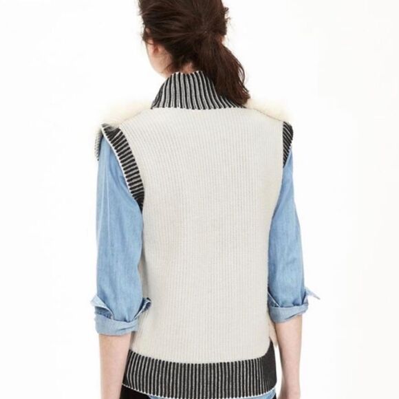 Banana Republic Faux Fur Vest XS Cozycore Penny Lane Layers Country Preppy Chic - Picture 7 of 12